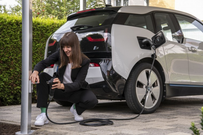 Elektromobilitás Fejlesztő Központ létrehozása a Robert Bosch Kft-nél