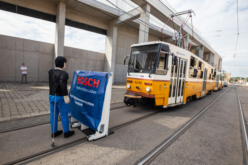 Collision warning system helps prevent tram accidents in Budapest