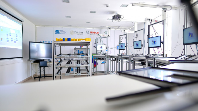 Bosch, Budapest Business School and the City of Hatvan inaugurate a smart laboratory in Hatvan