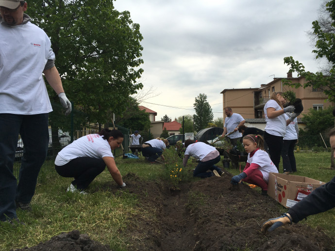 Voluntary work à la Bosch