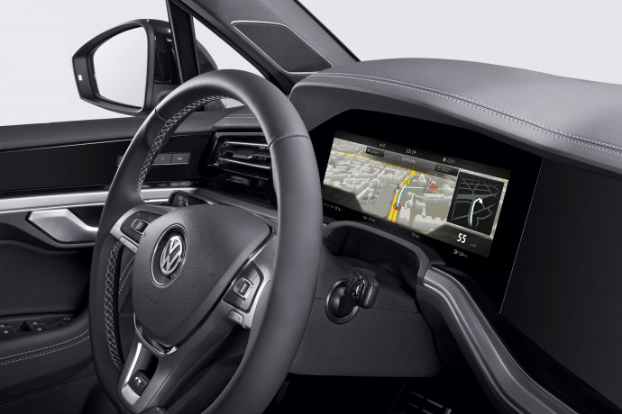 Bosch gets the world’s first curved instrument cluster on the road