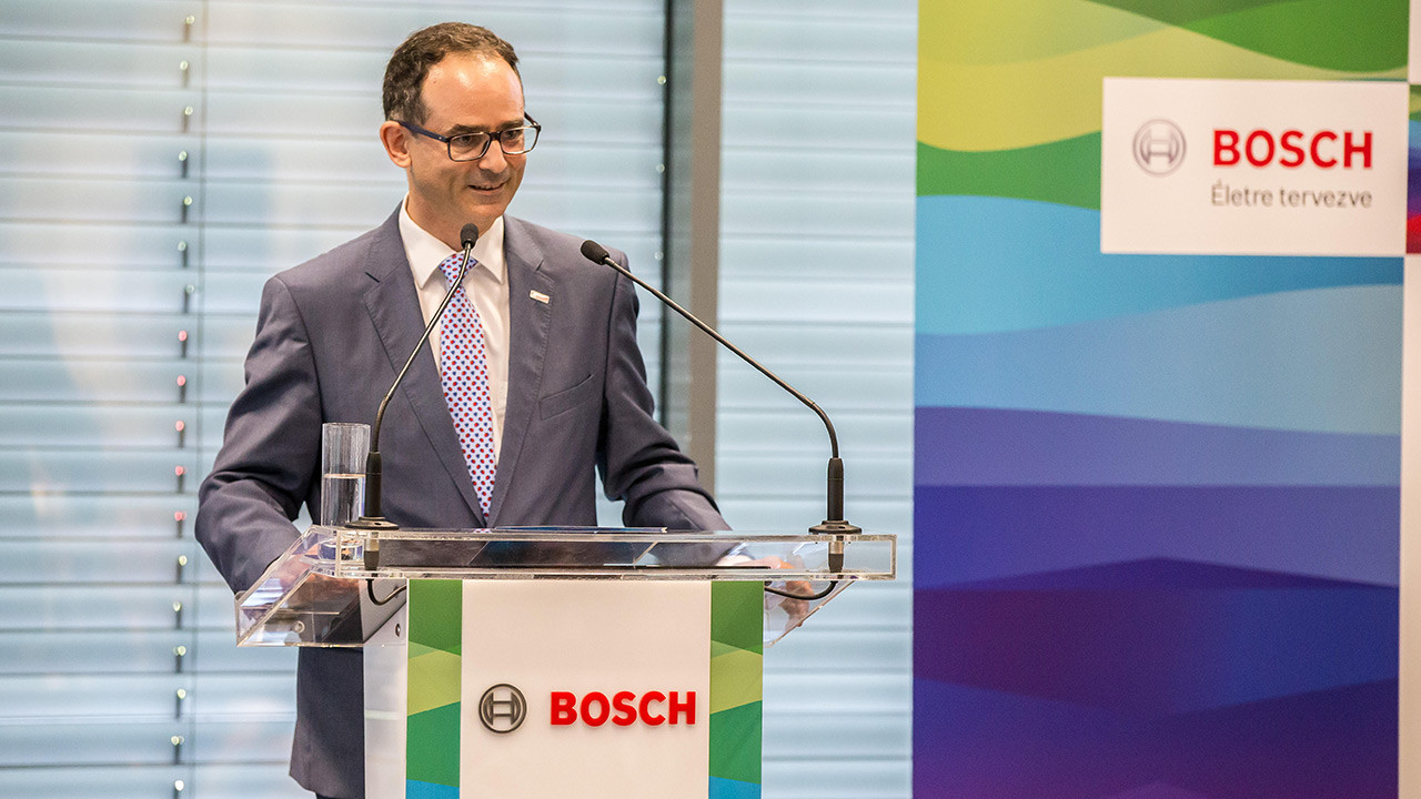 Utasbiztonságot és energiahatékonyságot fejlesztő projektet zárt a Bosch