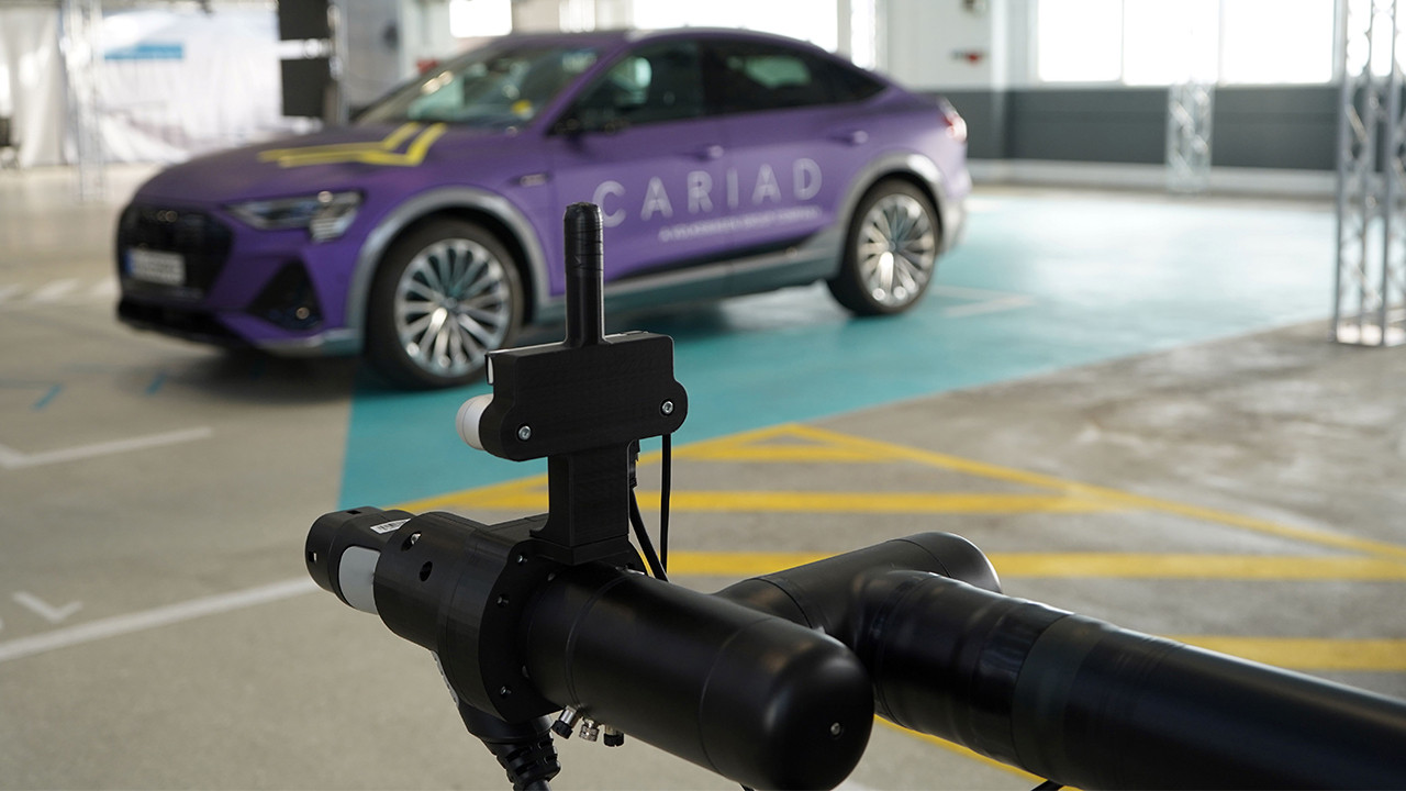 Driverless navigation to charge spots – thanks to Bosch and VW subsidiary Cariad